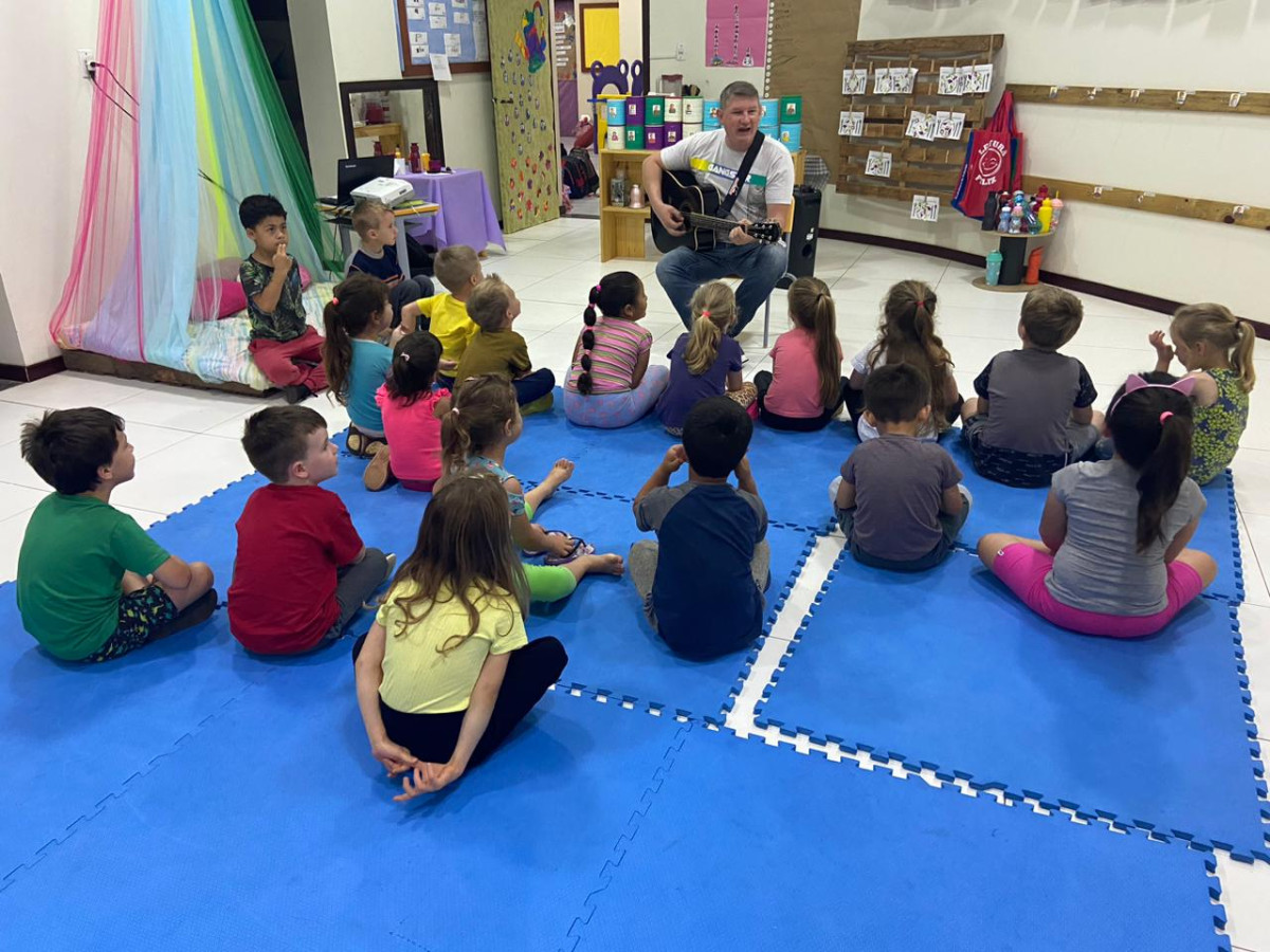 Alunos do Jardim ao 5º ano têm aulas de música